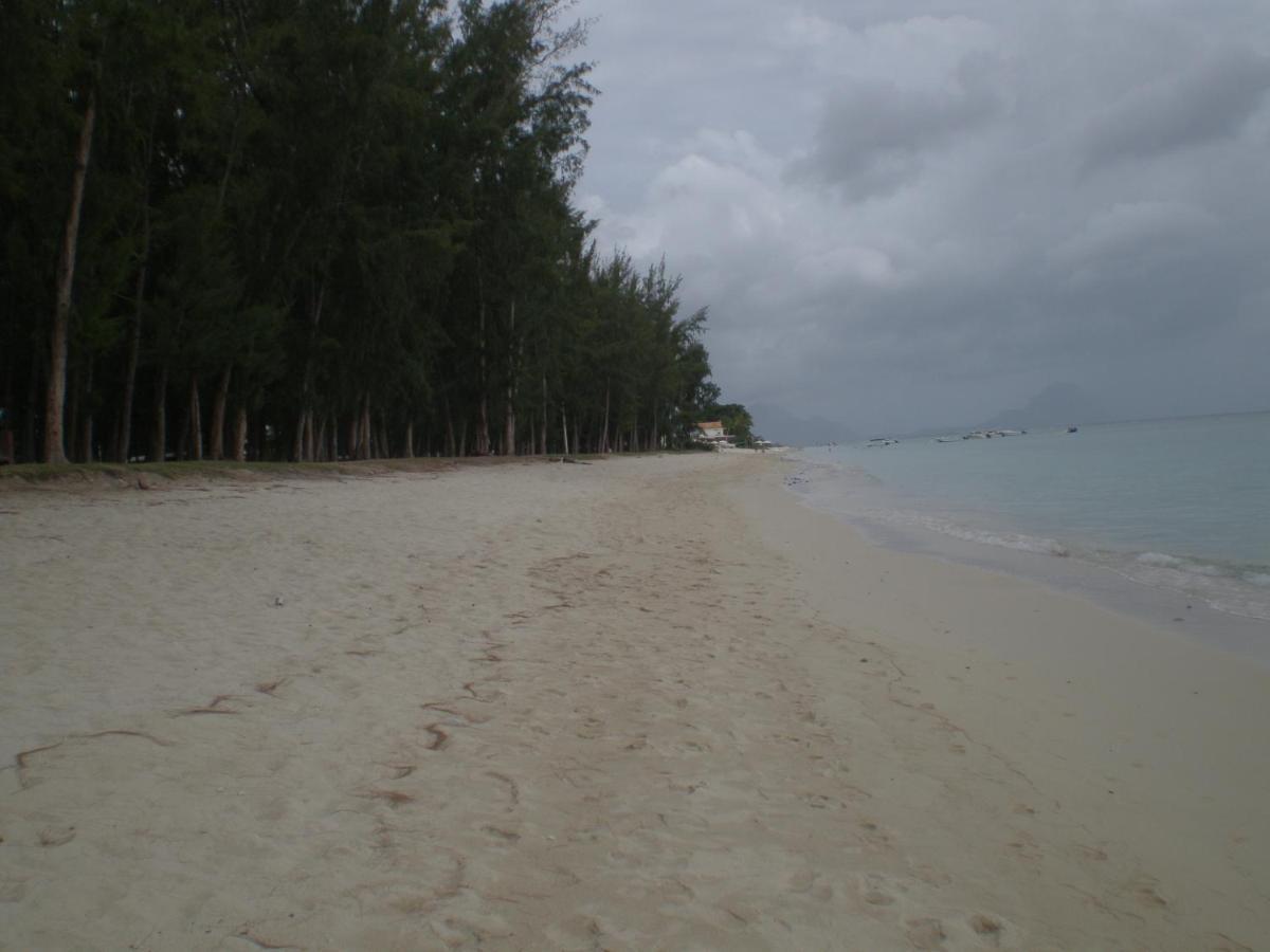 Best Holiday Beach Apartment Flic-en-Flacq Екстериор снимка